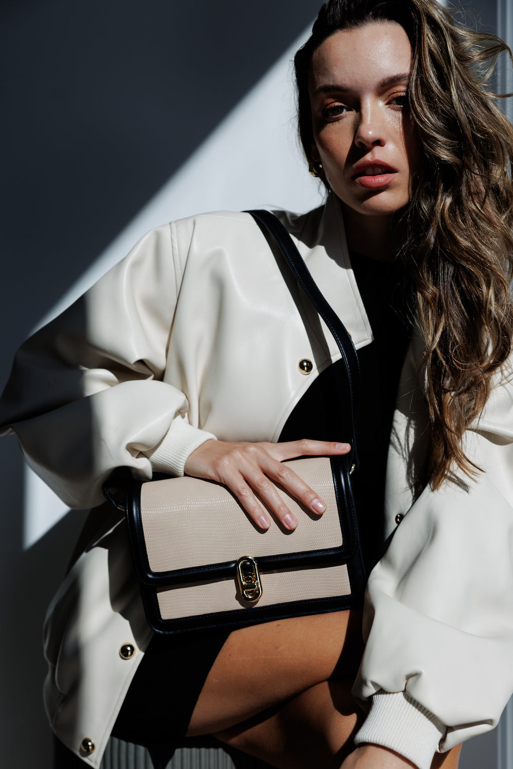 Mia – JULES KAE