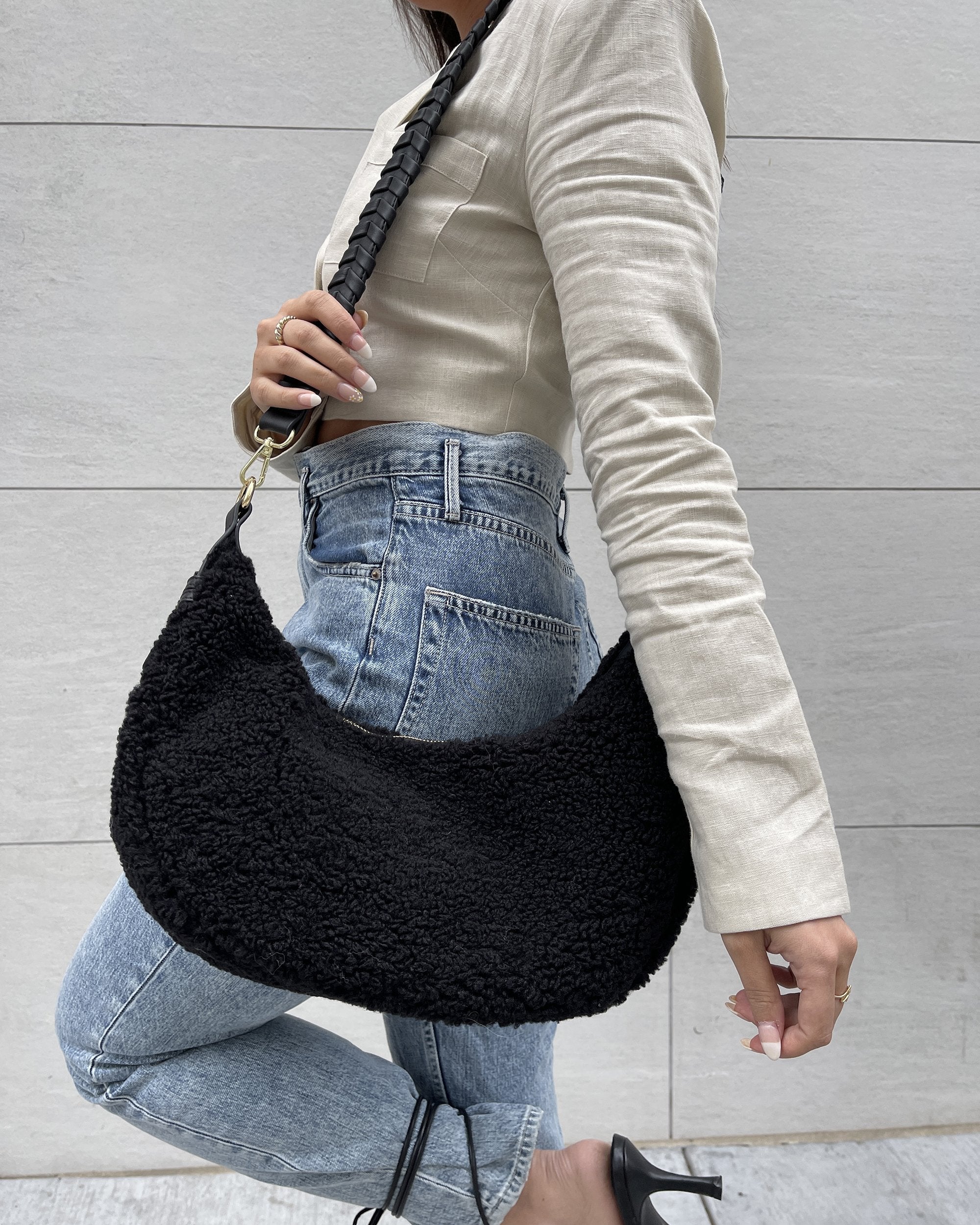 #color_black-sherpa